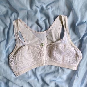 SOLD Vintage 60s 70s Gelmart Front Clasp Lace Bra